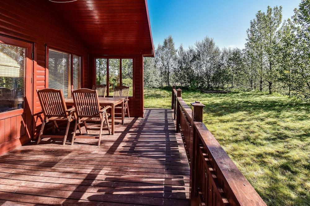 Cottage O12