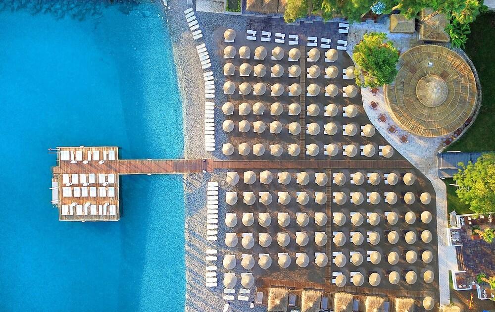 إمبيريال توركيز ريزورت هوتل - شامامل جميع الخدمات منظر من الجو