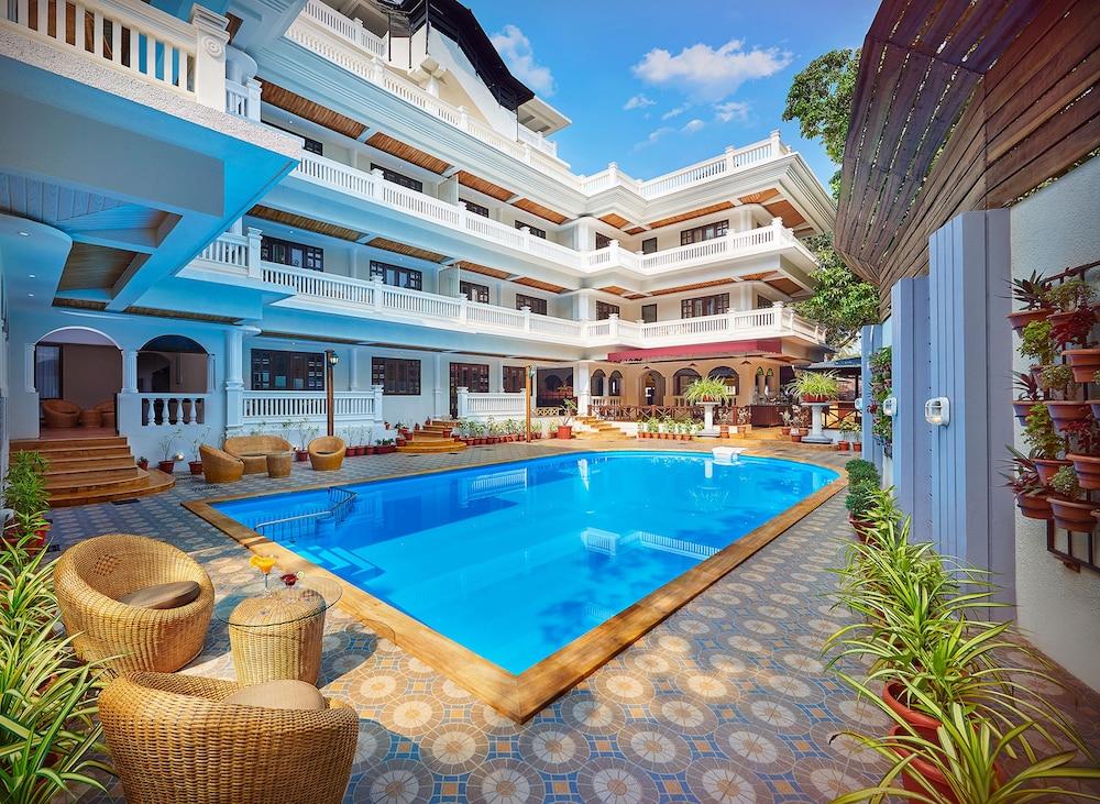 زيفا سويتس - إيه بوتيك هوتل