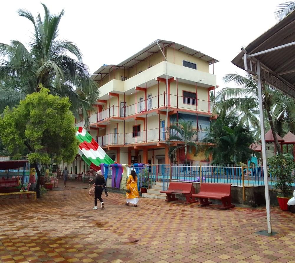 مانثان بيتش ريزورت المنطقة الخارجية