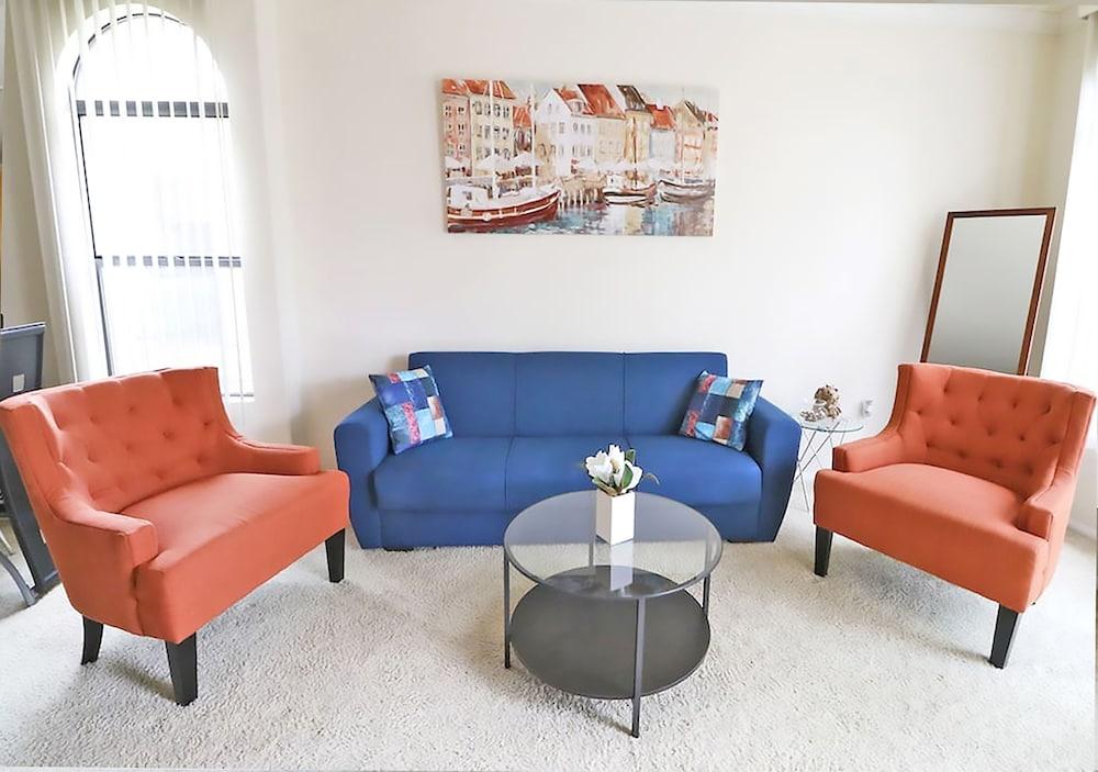 لاس بريميير أبارتمنتس