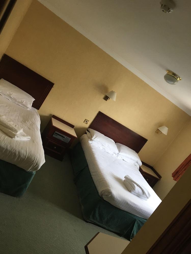 Cedar Tree Hotel Others