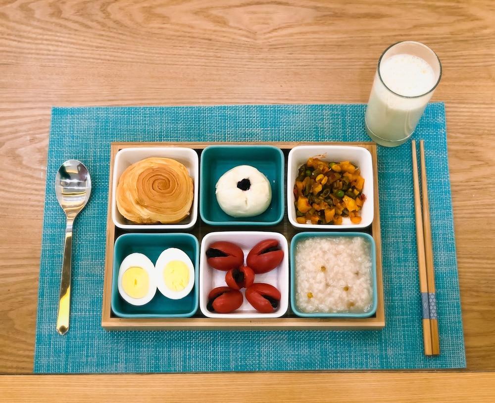 Wuhua Yisu Yunjin Branch Restaurant