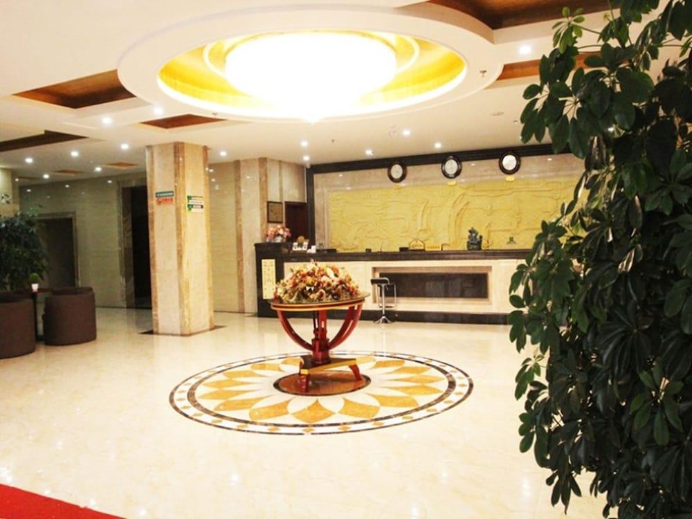 GreenTree Inn ZhangJiaKou XiaHuaYuan District XinChen Road Express Hotel Reception