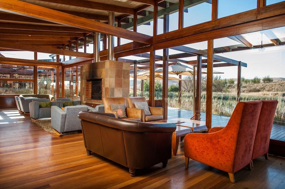 فوروم هوميني بوتيك هوتل