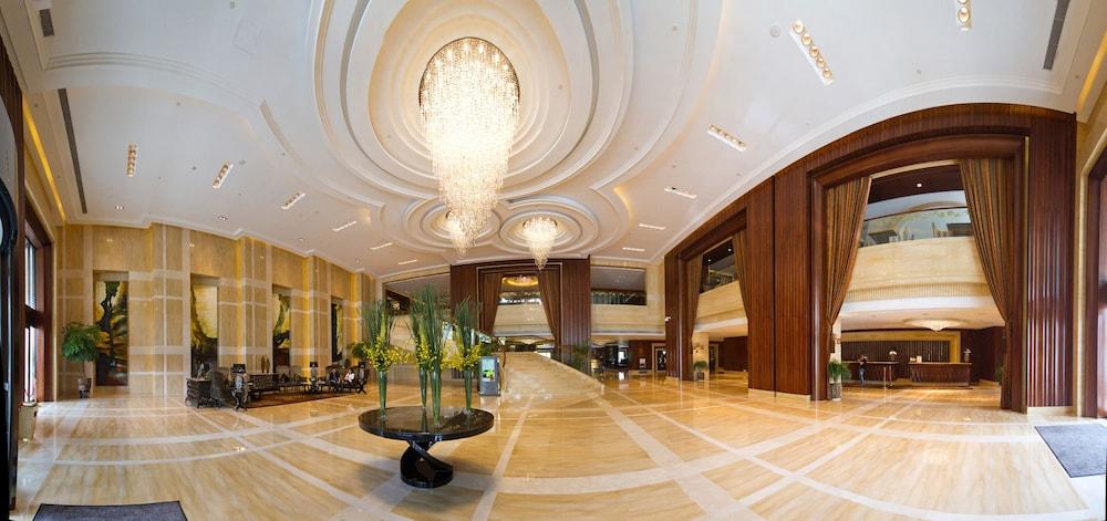 ويندام جراند بلازا رويال فورونجو تشانج شا الردهة