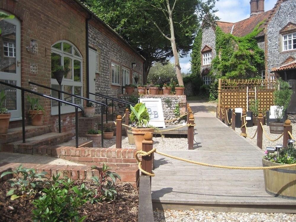 The Barns at Thorpe Market Exterior