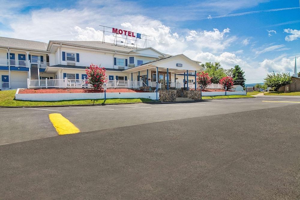 Motel 6 Front Royal, VA Exterior