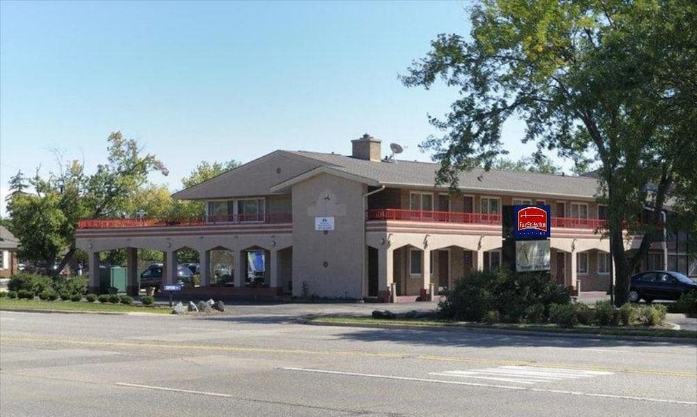 FairBridge Inn Express, Barrington Featured Image