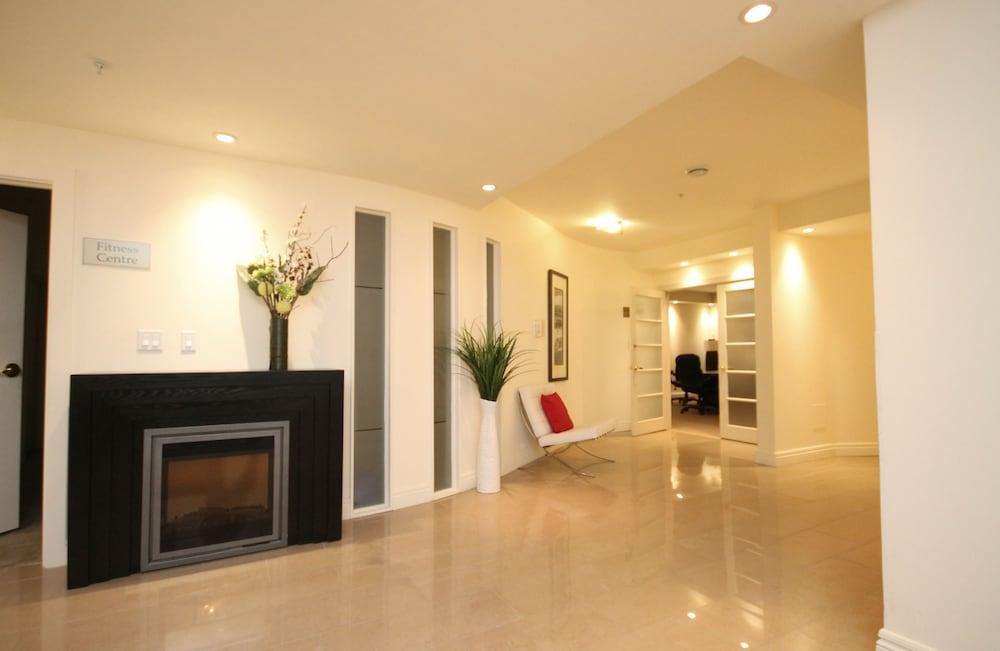 Premiere Suites - St. John's Signal Hill Lobby