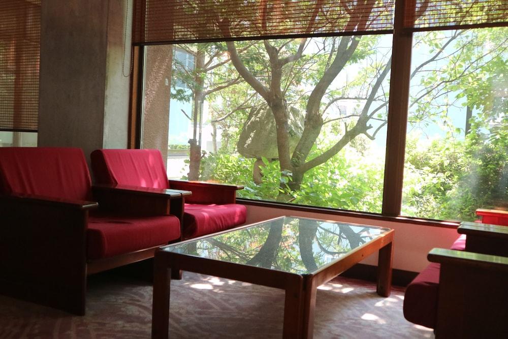 هوتل آند ريزورت كيوميزو بوزانسو