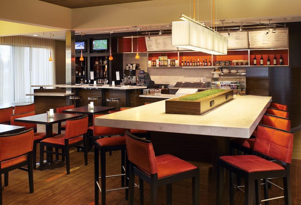 Spark by Hilton Birmingham Colonnade Others