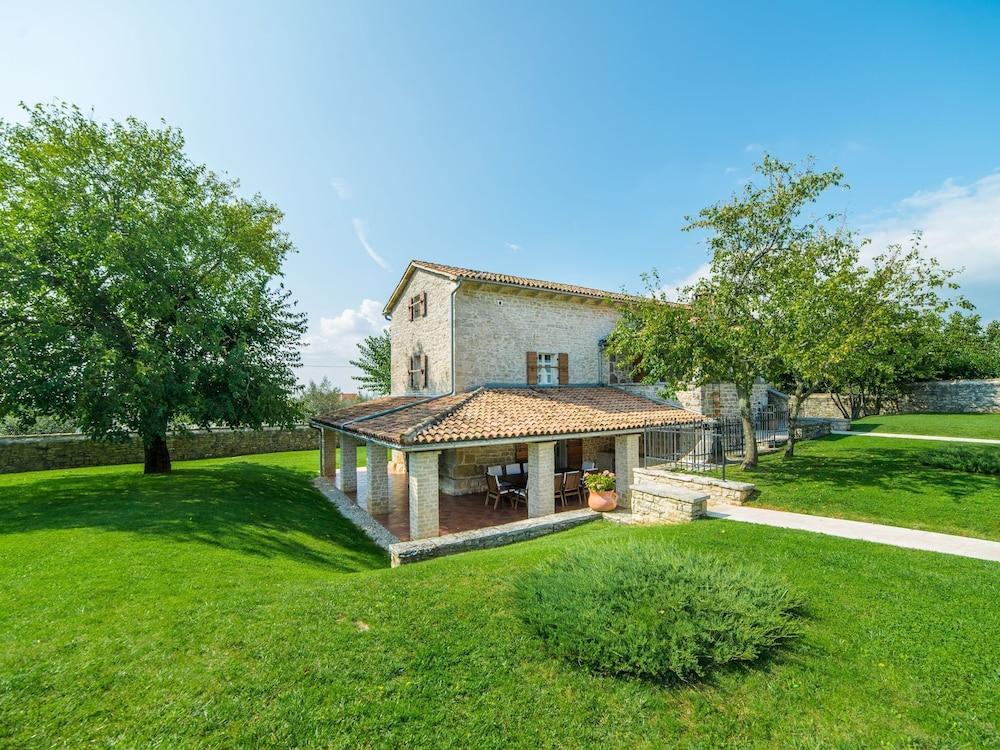 Enchanting Villa With Beautiful Stone Architecture
