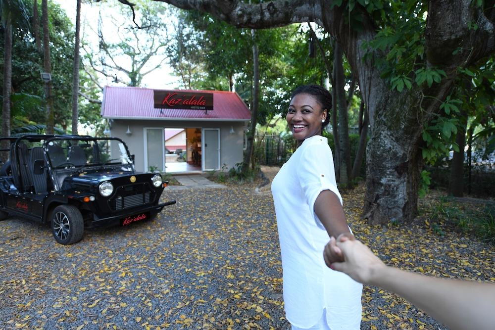 Kaz'alala Hosted B&B Featured Image