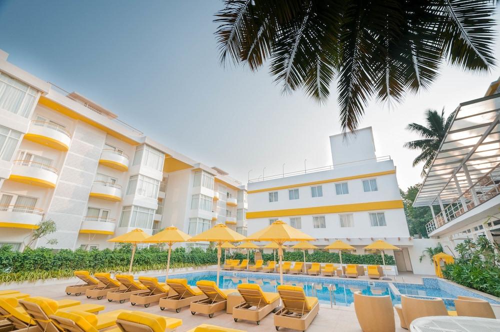BloomSuites - Calangute