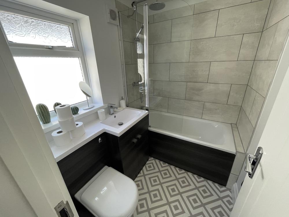 Lè Swanmore Bathroom