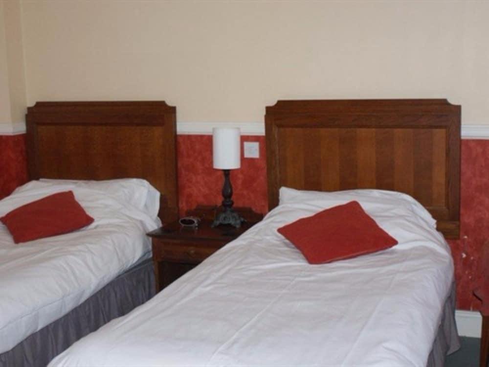 The Three Kings - Inn Guestroom