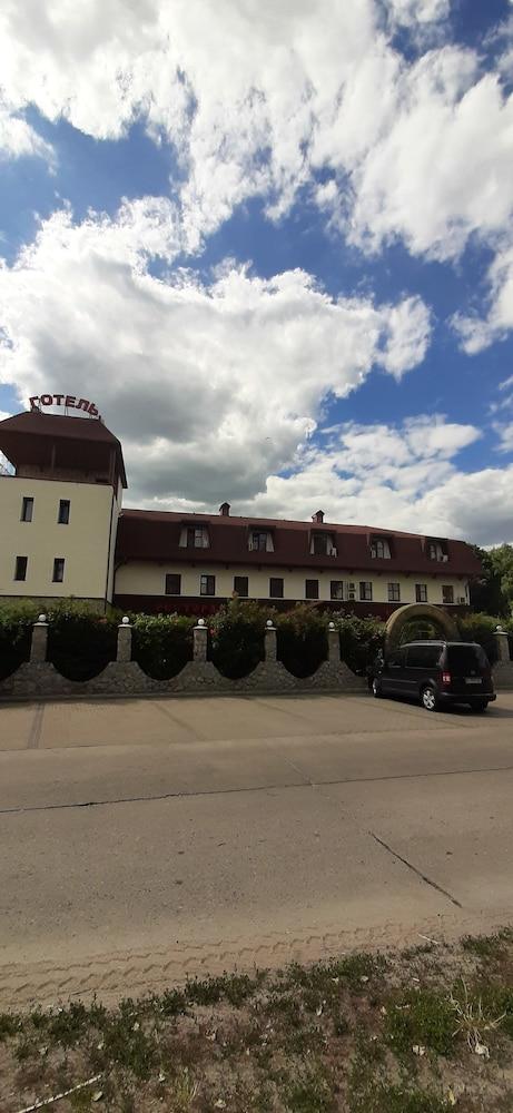 Stara Vezha Hotel