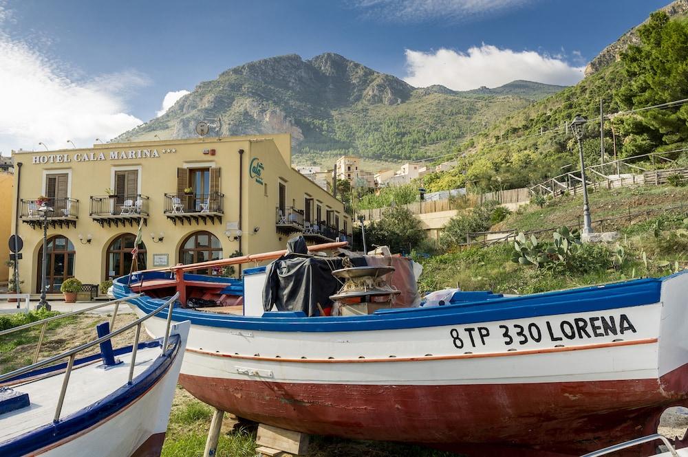 هوتل كالا مارينا