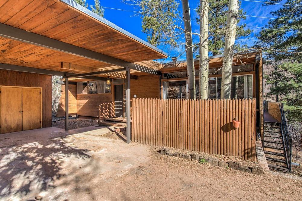 4BR Cabin With Fireplacemountain Viewsdog-friendly Exterior