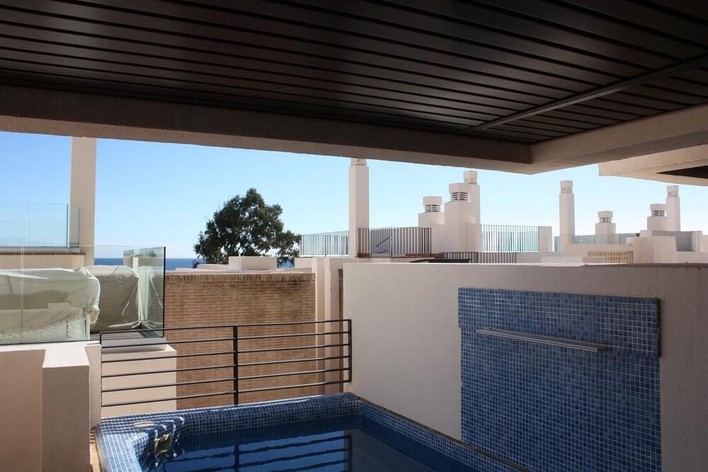 2 Beds Apartment with Private Pool Exterior