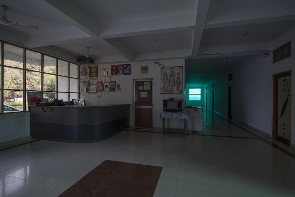 Aashirwad Guest House Reception