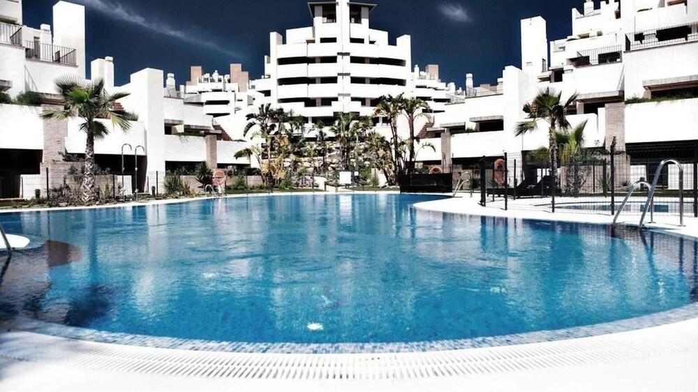 2 Beds Apartment with Private Pool Outdoor Pool