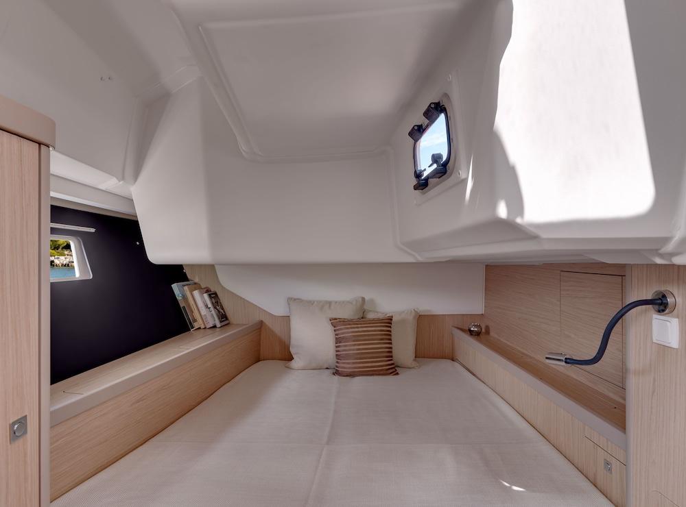 Discover Sailing Asia - Hong Kong Room