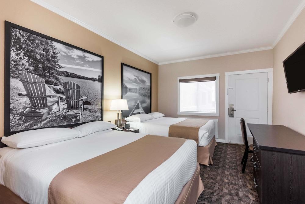 Super 8 by Wyndham Watrous Featured Image