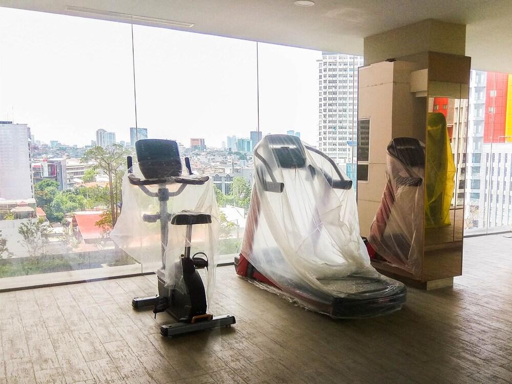 Modern and Tidy Studio Apartment at Elpis Residence Gym