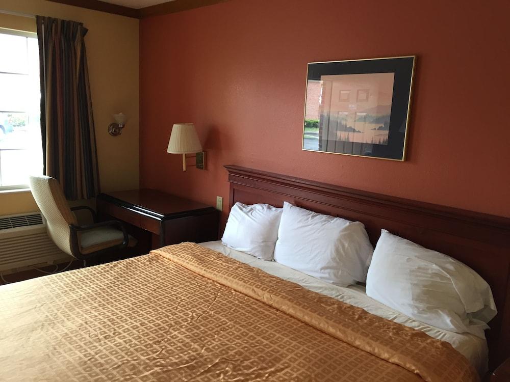 بادجيت إن توليدو مومي غرفة