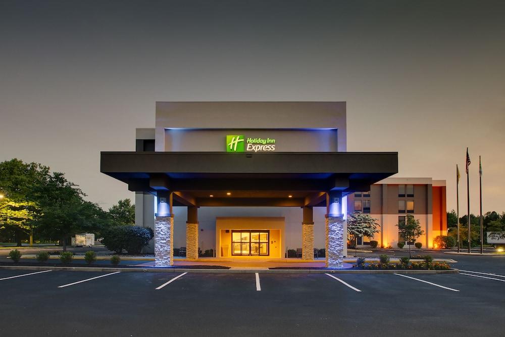 Holiday Inn Express Voorhees - Mt. Laurel  by IHG