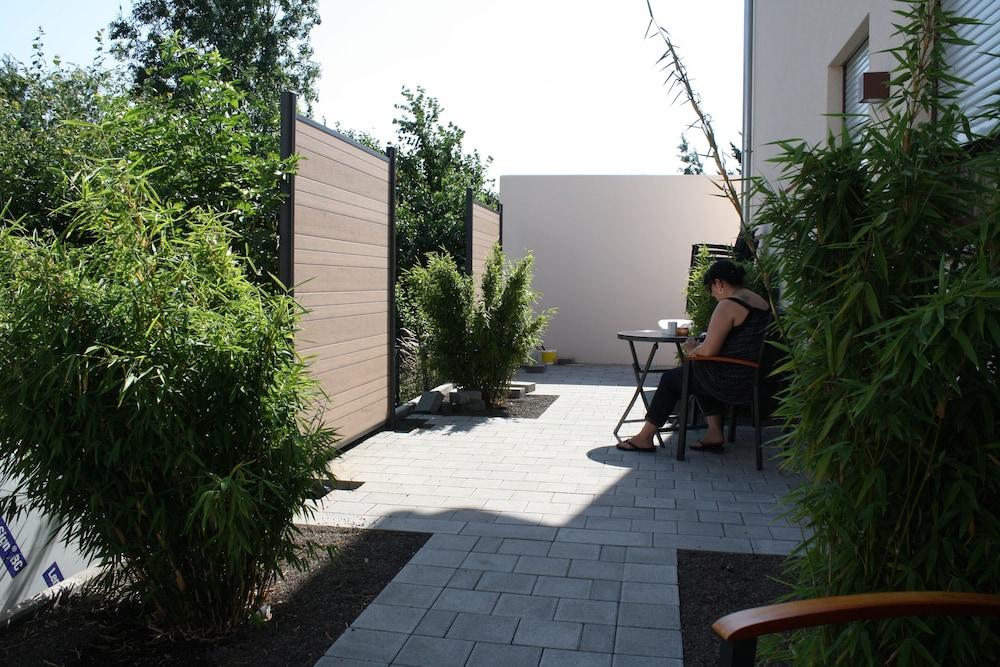 Cloud 7 I Exterior