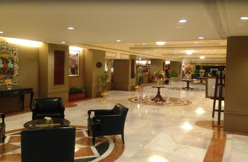 Taj Banjara