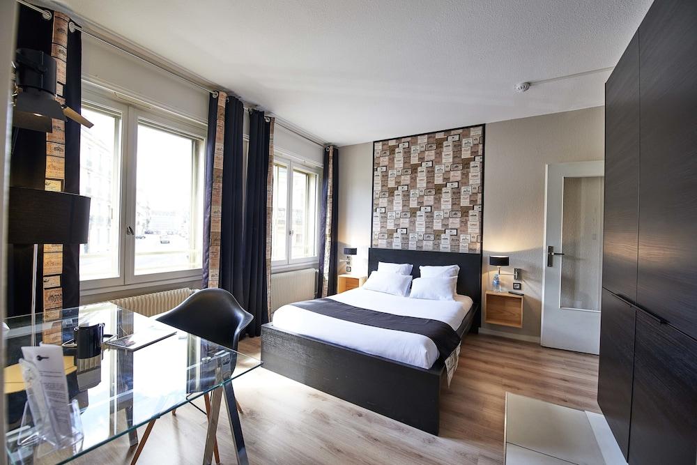 L'aparthoteL LhL Featured Image