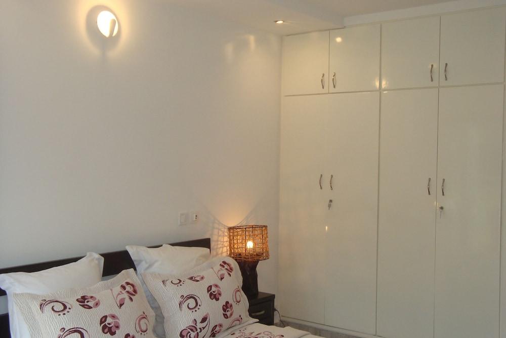 Ernaa Chambres D'Hotes Room