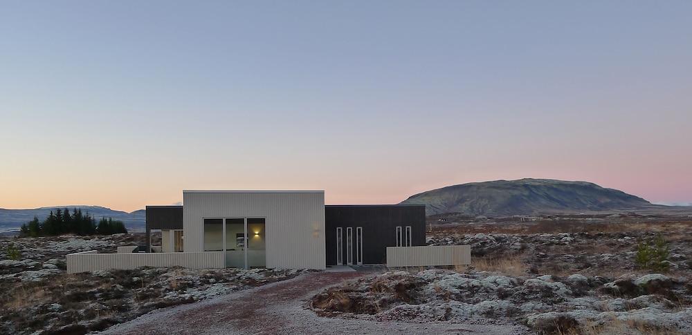 Kerbyggd: Luxury House and Cottage in Golden Circle