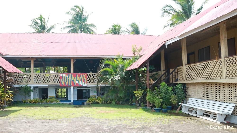 Caves Dive Resort Property Grounds