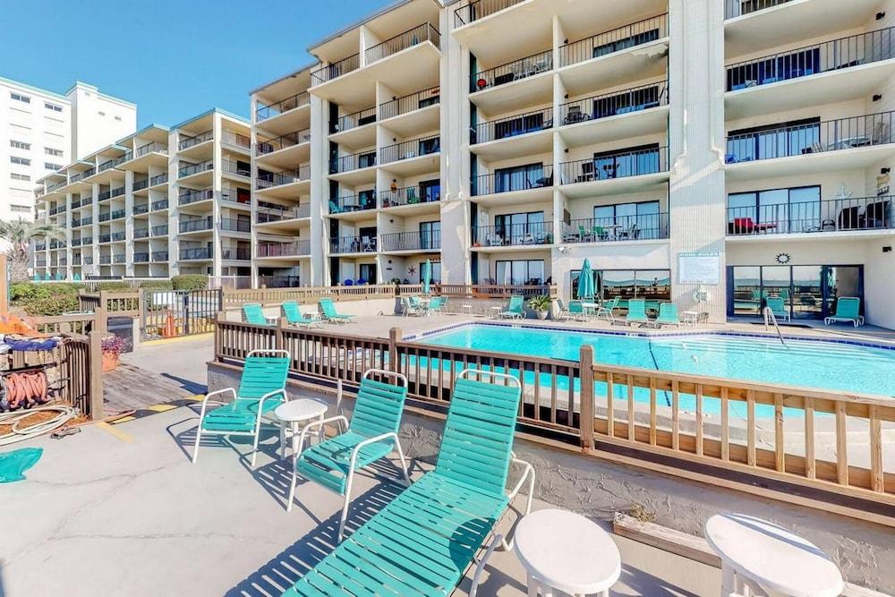 Mariner East Beach Resort Unit: 108 by Forehand Rentals