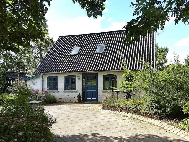 6 Person Holiday Home in Humble-by Traum