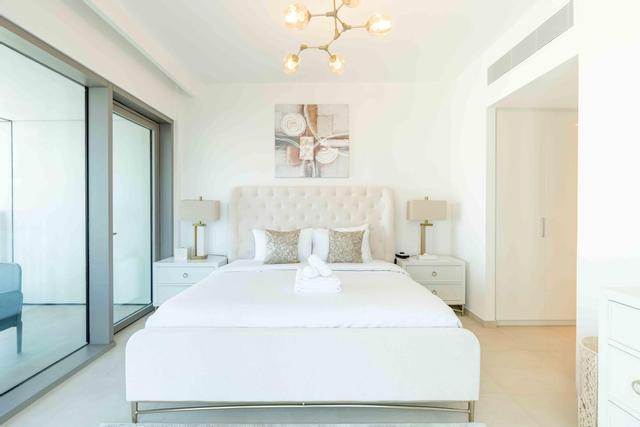 Regal 3BR Maid w Burj Khalifa View Balcony