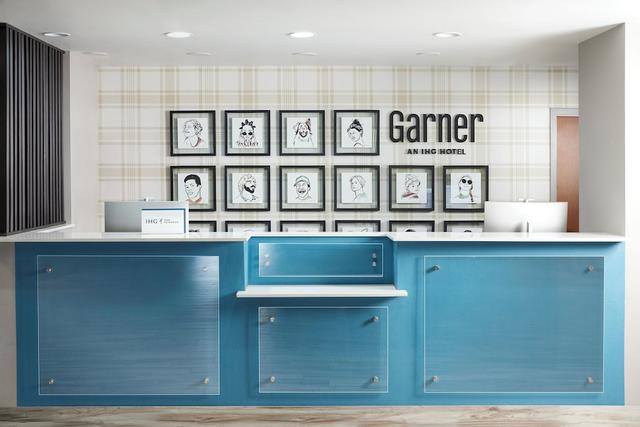 جارنر هوتل جلين بورني بابايو آي أيربورت أريا باي آيتش جي