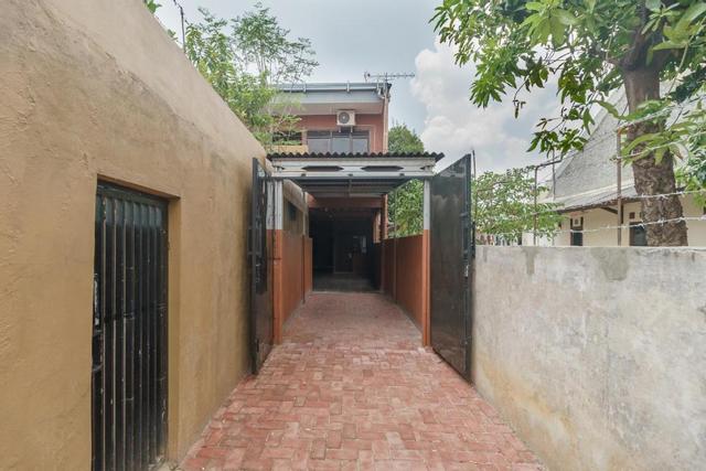 RedDoorz Syariah near Siloam Hospitals Bulak Kapal