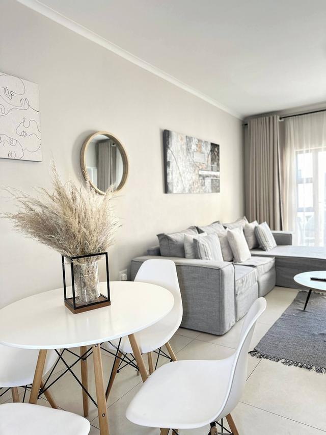 هومبل أبود - 93 أون نيو - ميدراند