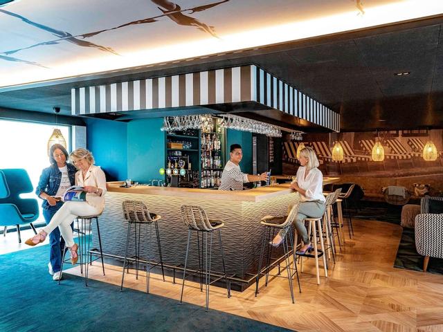 نوفوتيل لينز نويليز