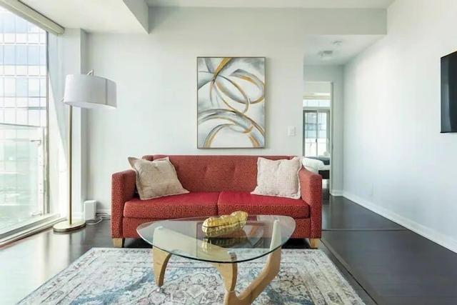 إليجانت سويتس - سي نإ اور آند ليك فيو