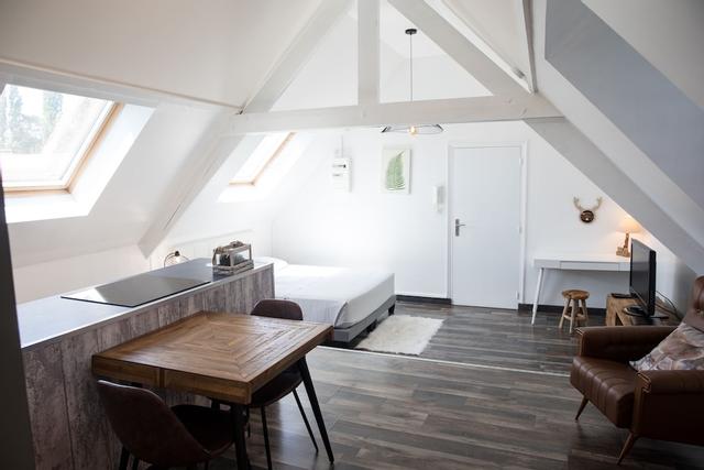 أه لا فيرمي سيتي بريك آند سبا