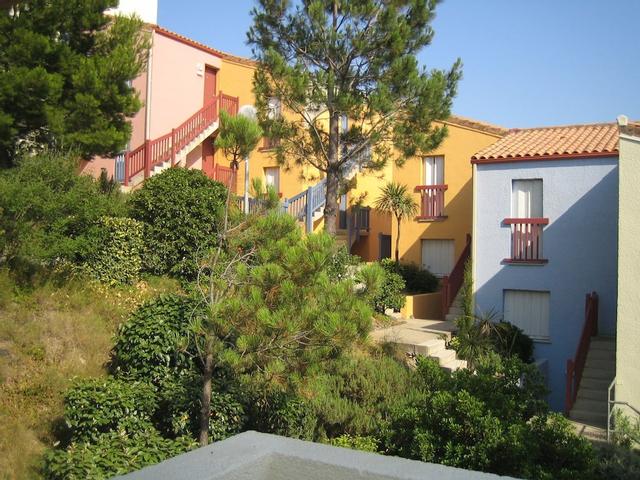 Colorful Apartment With Balcony or Terrace 500m From the sea