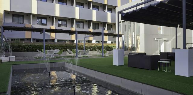 Hotel Vincci Zentro Zaragoza