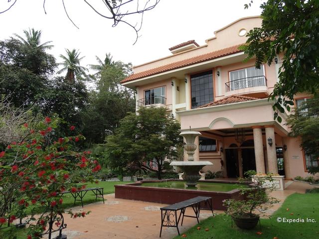 Chateau del Mar